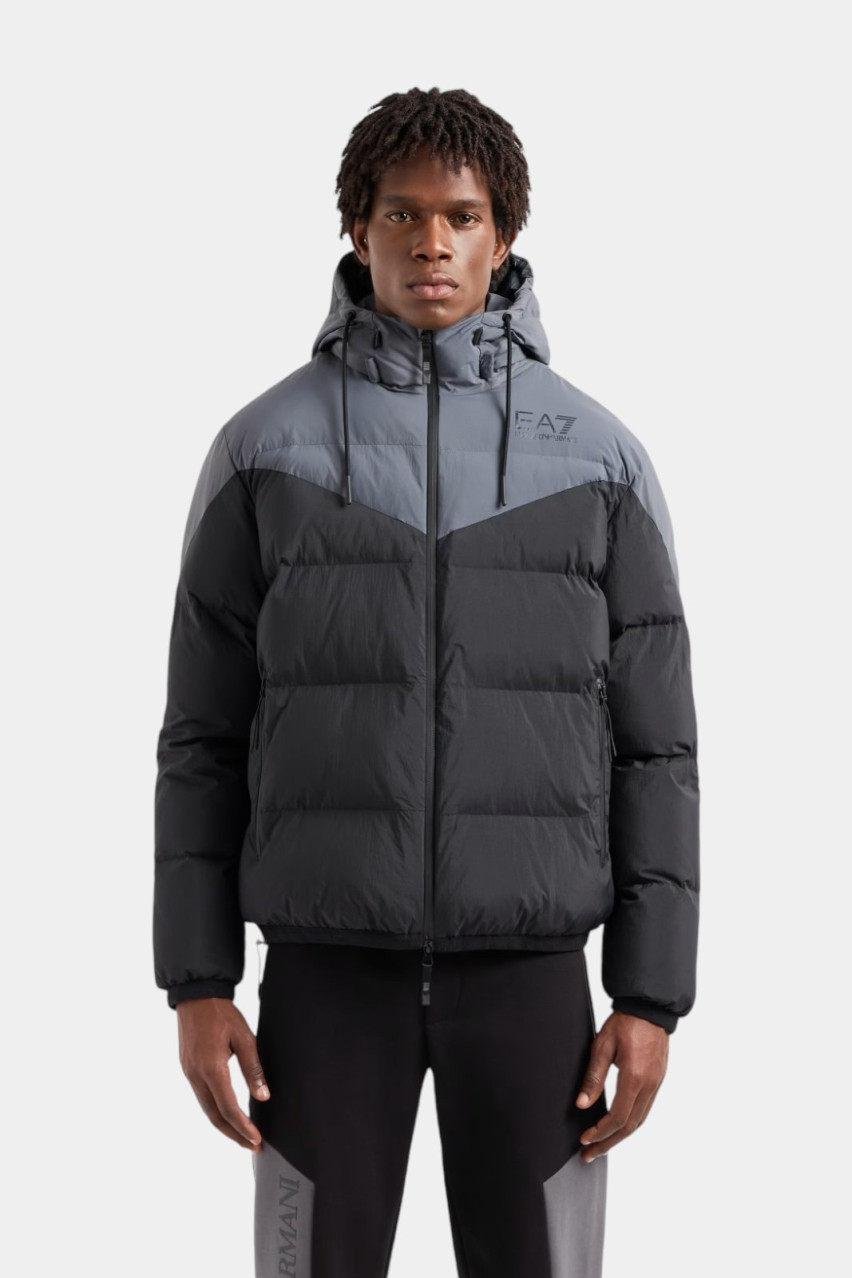 Черно-серый пуховик Athletic Colour Block с капюшоном 6DPB30 PNDOZ 1200 EA7