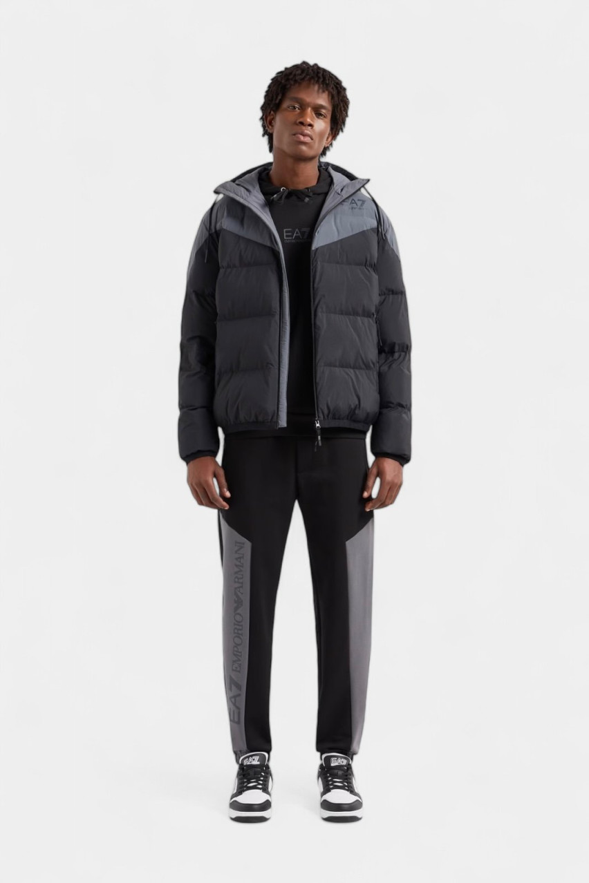 Черно-серый пуховик Athletic Colour Block с капюшоном 6DPB30 PNDOZ 1200 EA7