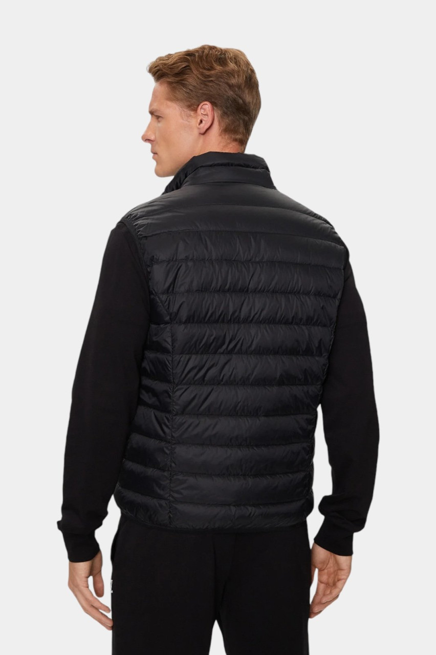 Черная стеганая пуховая жилетка 8NPQ06 PNGPZ 1200 EA7