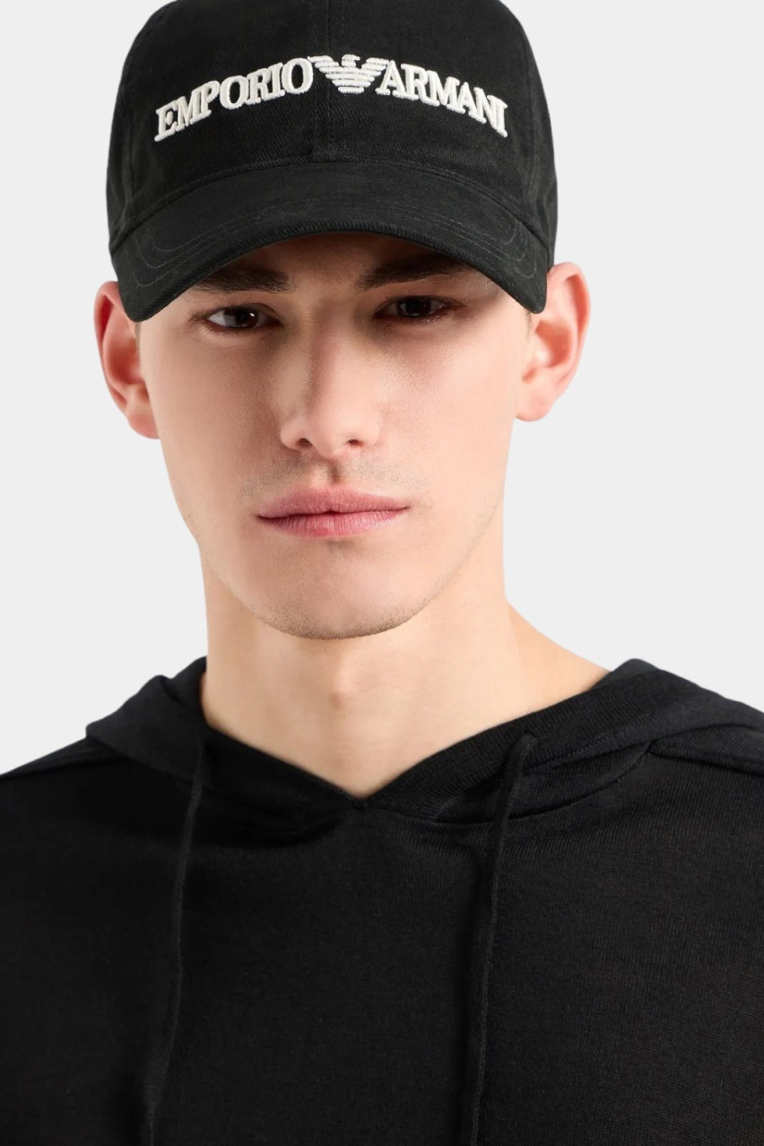 Чорна кепка 627901 CC994 00020 Emporio Armani