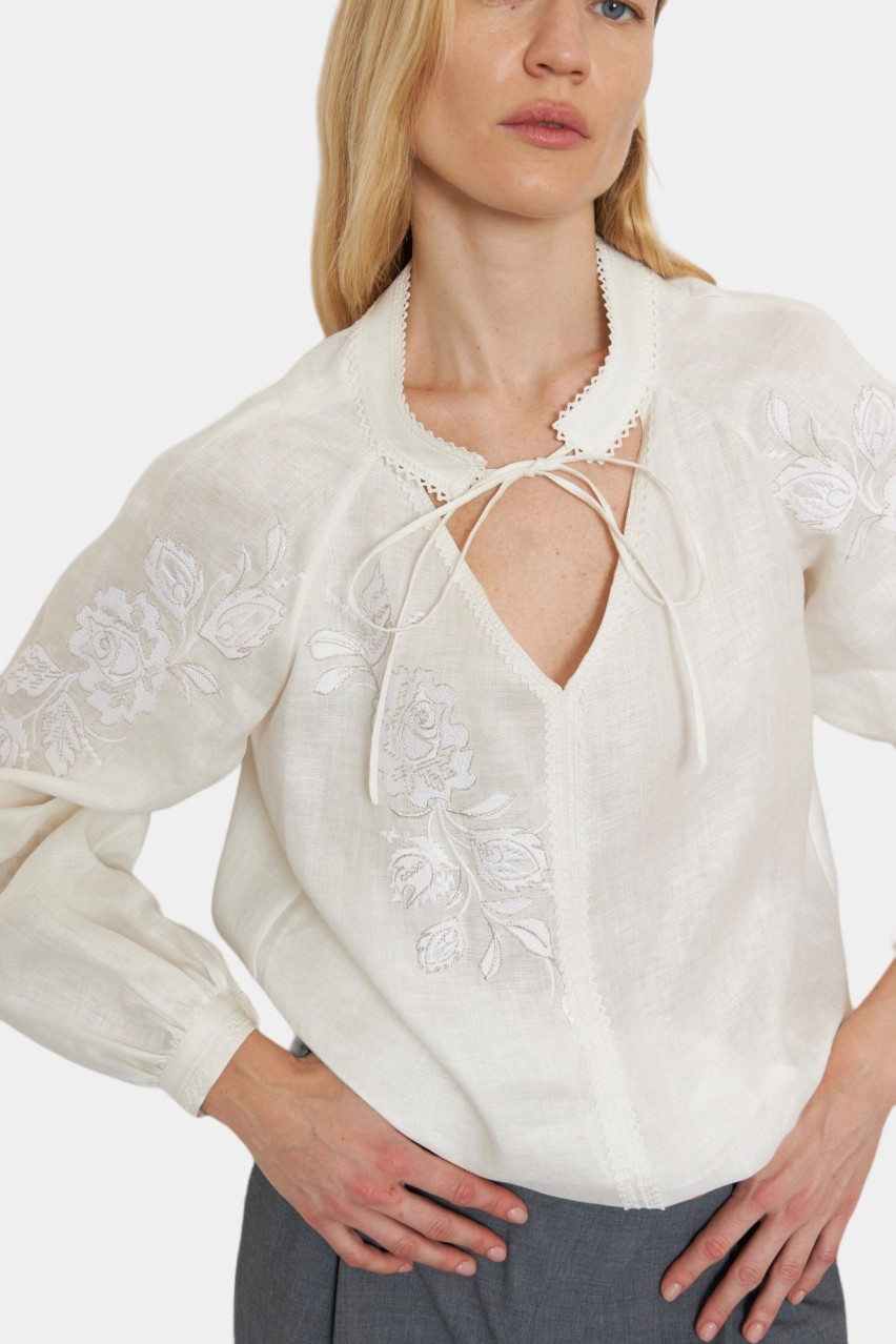 Белая вышитая рубашка «Рожа» GAPTUVALNYA