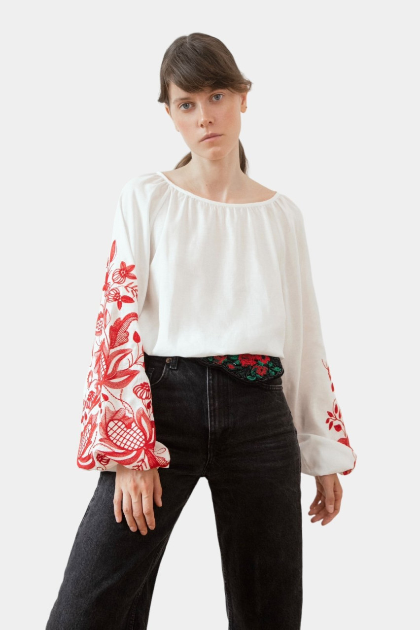 Белая вышиванка по мотивам традиционной рубашки «Гранатова Лоза» GAPTUVALNYA