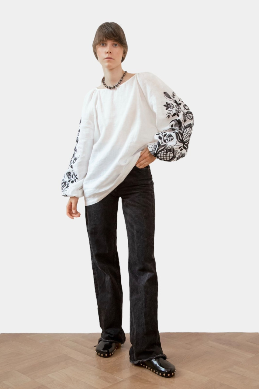 Біла вишиванка за мотивами традиційної сорочки «Гранатова Лоза» GAPTUVALNYA