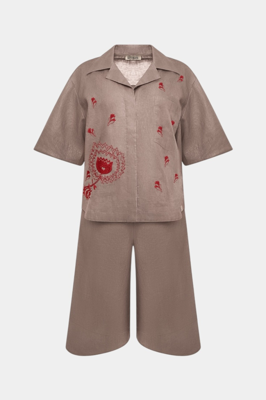 Бежевий костюм «Коромисло» з червоною вишивкою GPTV_AA_1351 GAPTUVALNYA