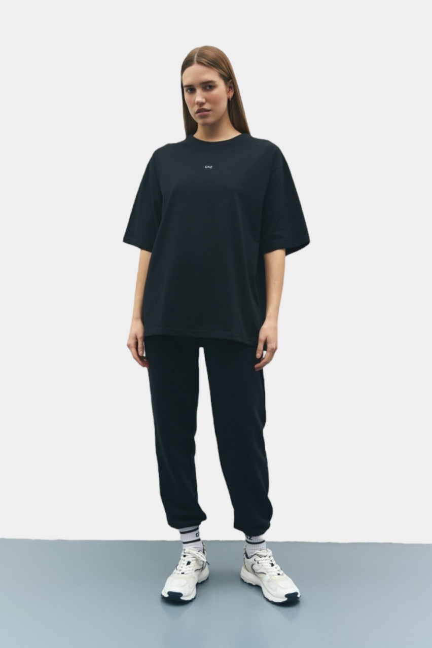 Антрацитовая футболка Permanent Collection GNZ