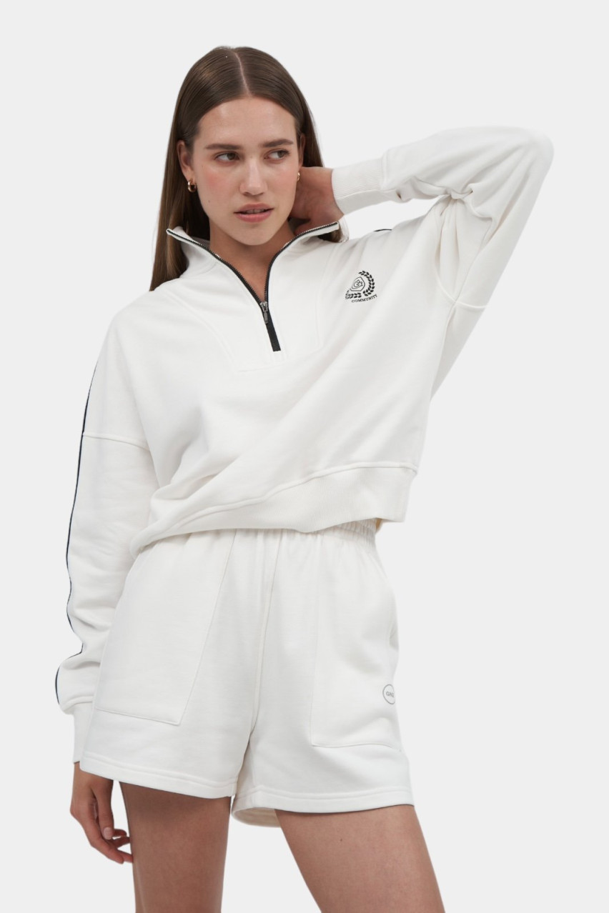 Молочный свитшот Tania GNZ