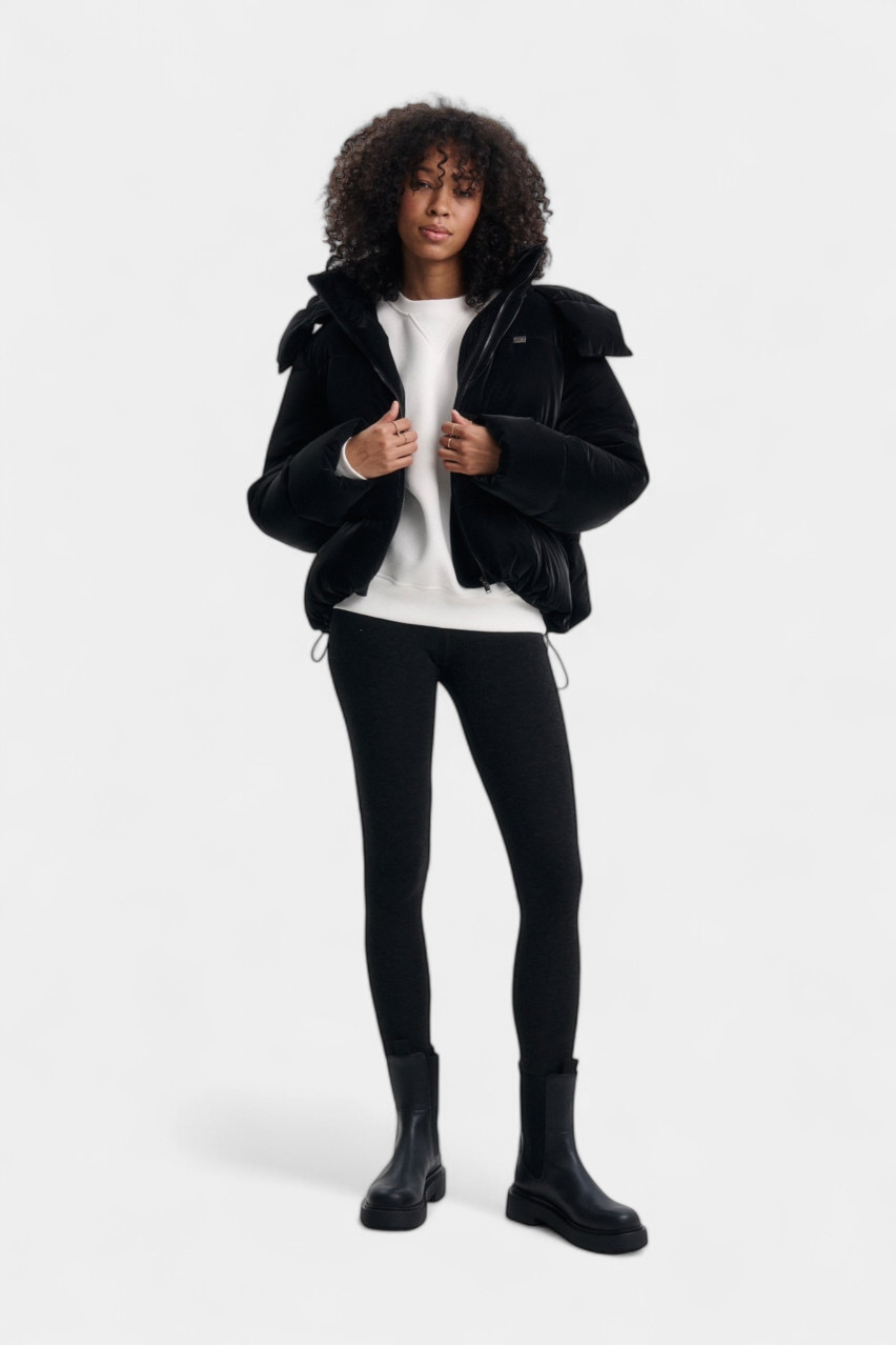 Чорний вкорочений пуховик Black Velvet FW24-25_Short_Velour_Bl GNZ