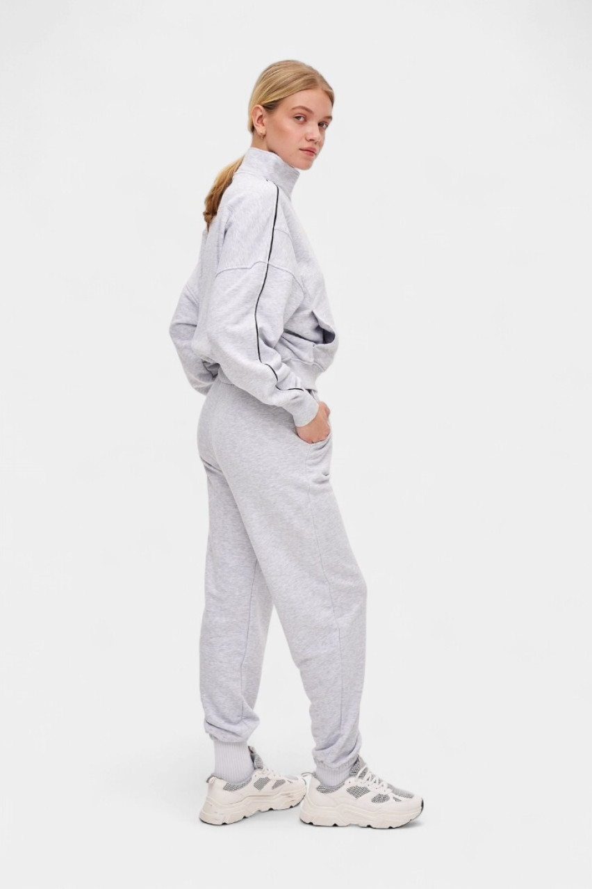Серые спортивные штаны Classic Light Set GNZ