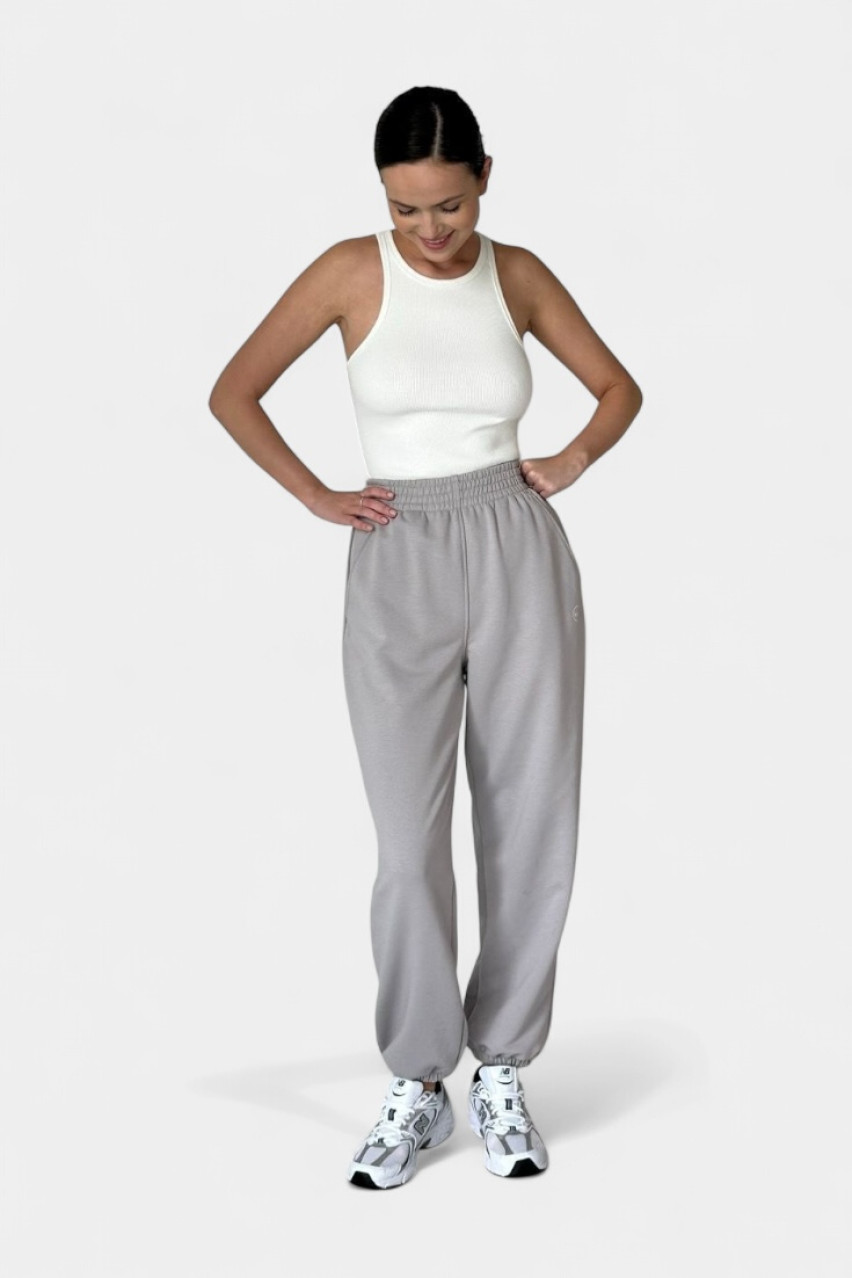 Молочна однотонна майка Anet з класичним вирізом GNZ