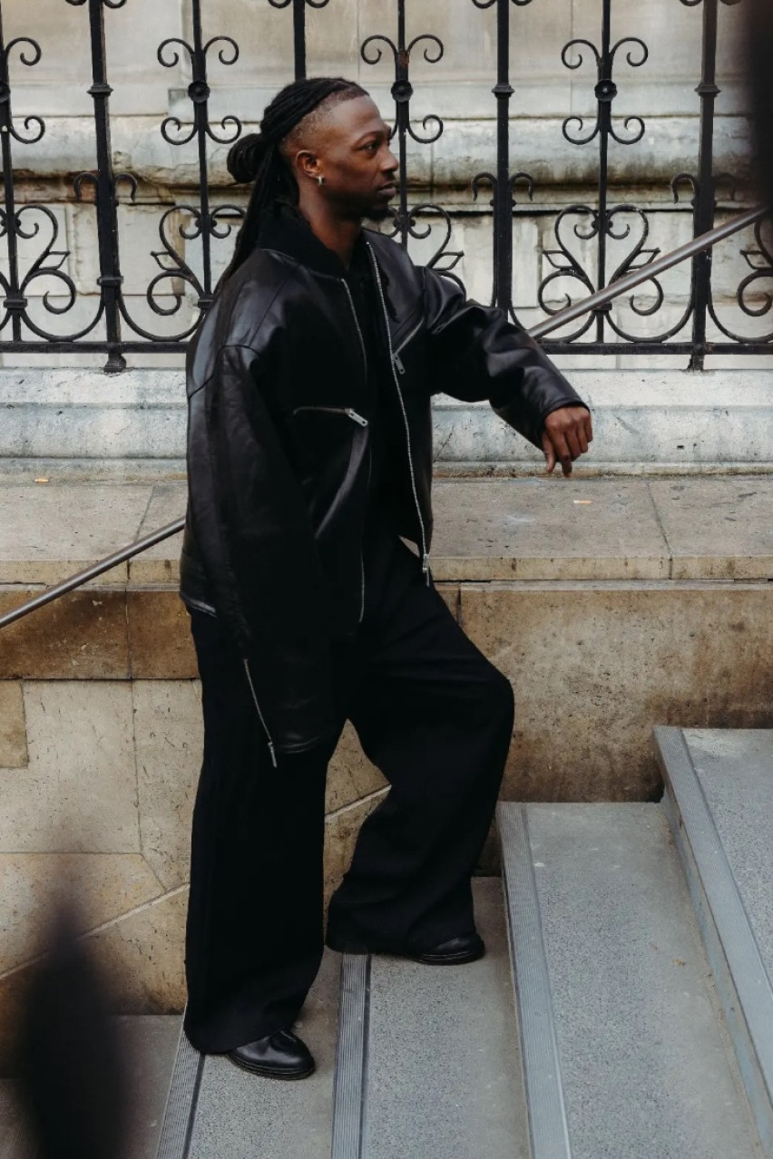 Чорний бомбер прямого крою GOT'S LABEL