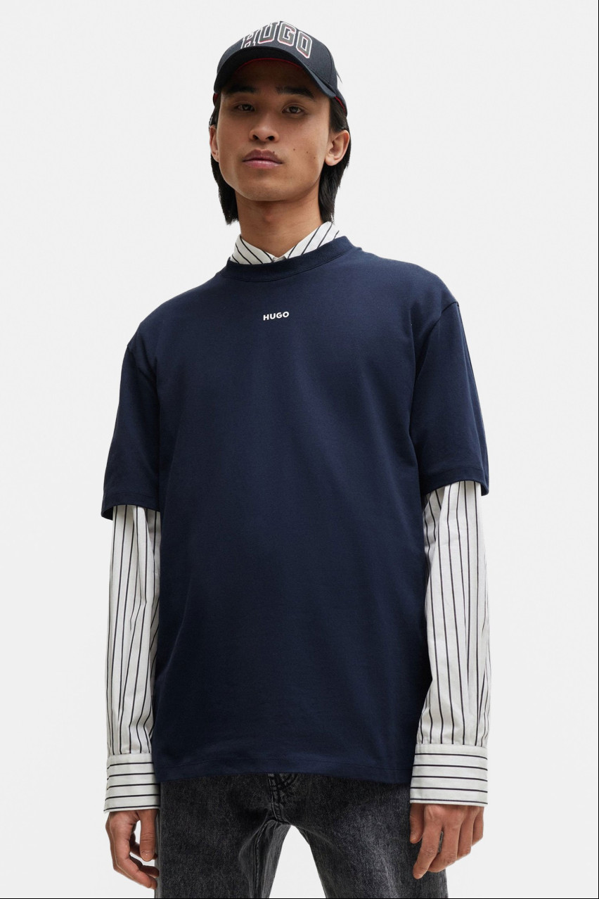 Тёмно-синяя футболка HUGO