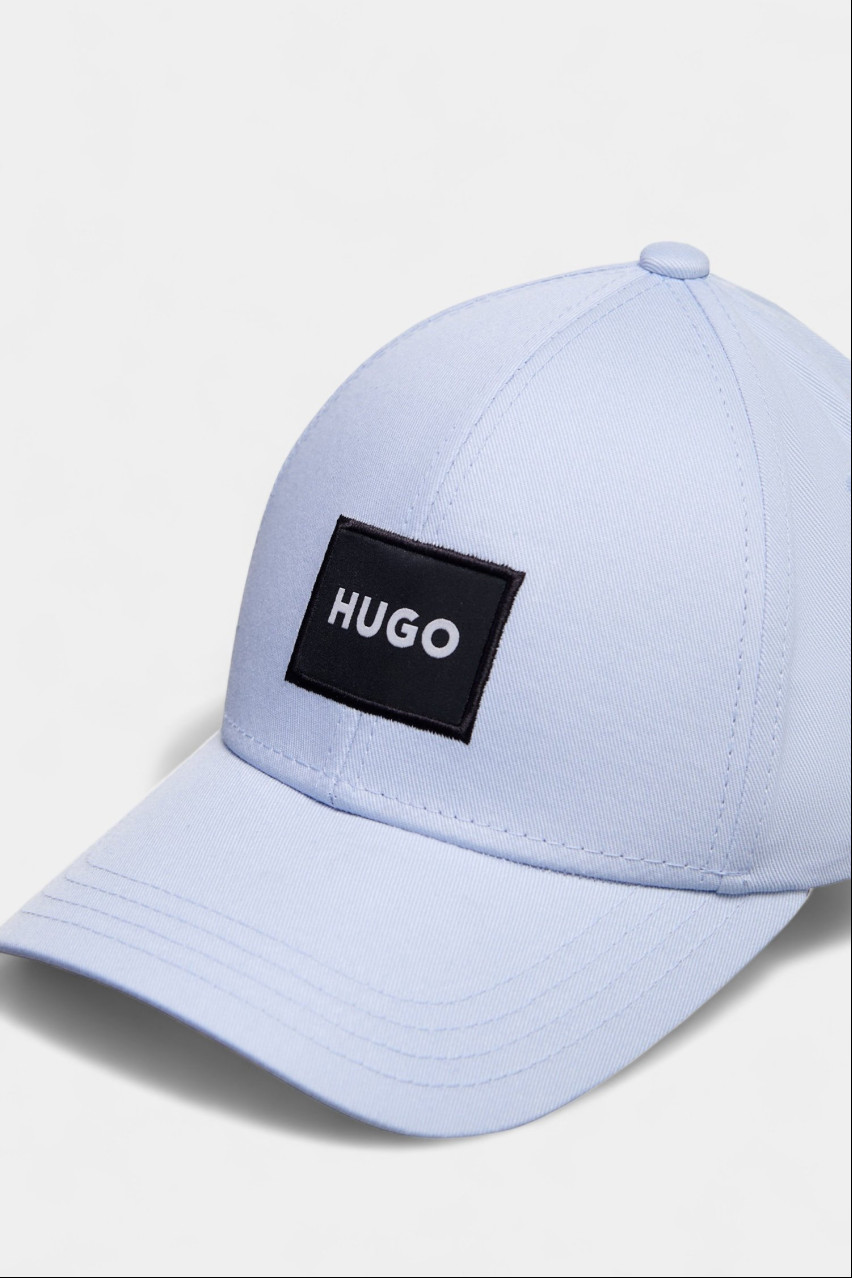 Блакитна кепка HUGO