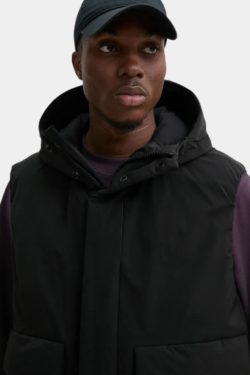 Чорна жилетка Branden2441 50530302 001 HUGO