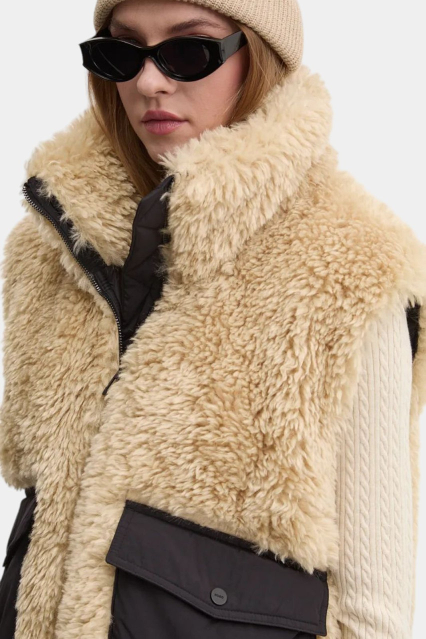 Бежева жилетка Femila-2 з імітацією хутра 50522395 293 HUGO