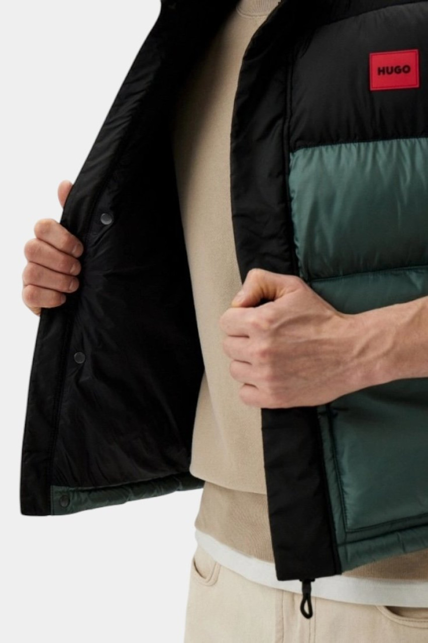 Черно-зеленая жилетка Baltino2411 с водоотталкивающим покрытием 50505895 343 HUGO