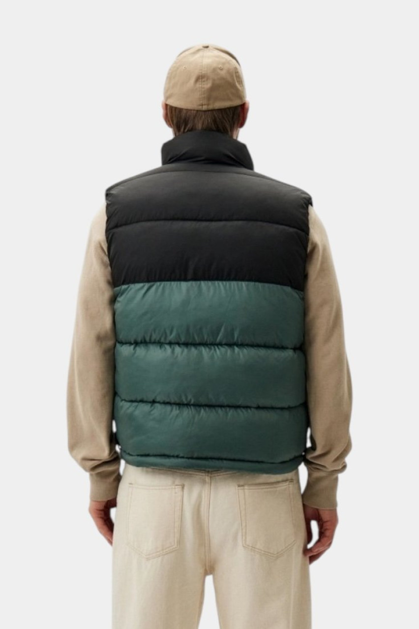 Черно-зеленая жилетка Baltino2411 с водоотталкивающим покрытием 50505895 343 HUGO