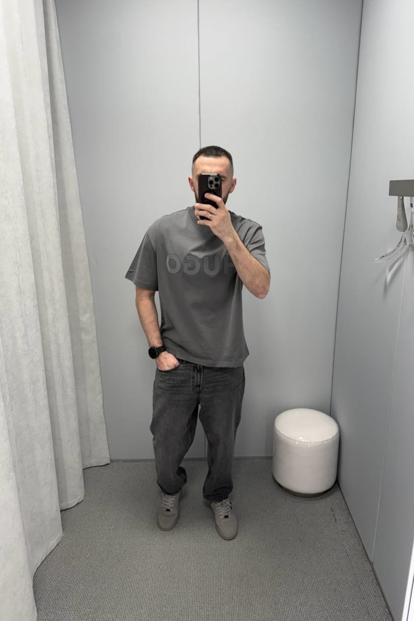 Серая оверсайз футболка Dinkee с логотипом в тон 50525765 086 HUGO