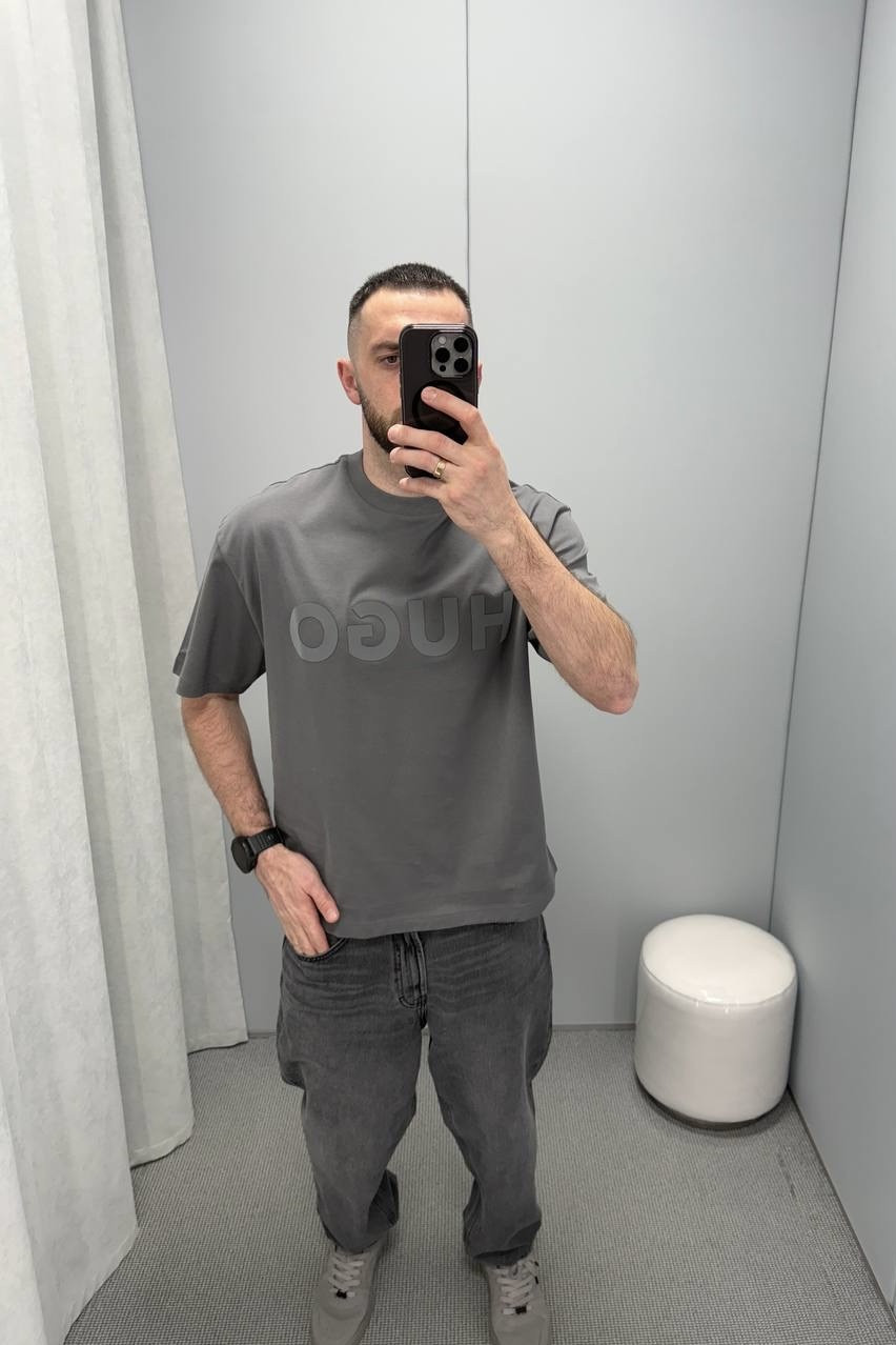 Серая оверсайз футболка Dinkee с логотипом в тон 50525765 086 HUGO