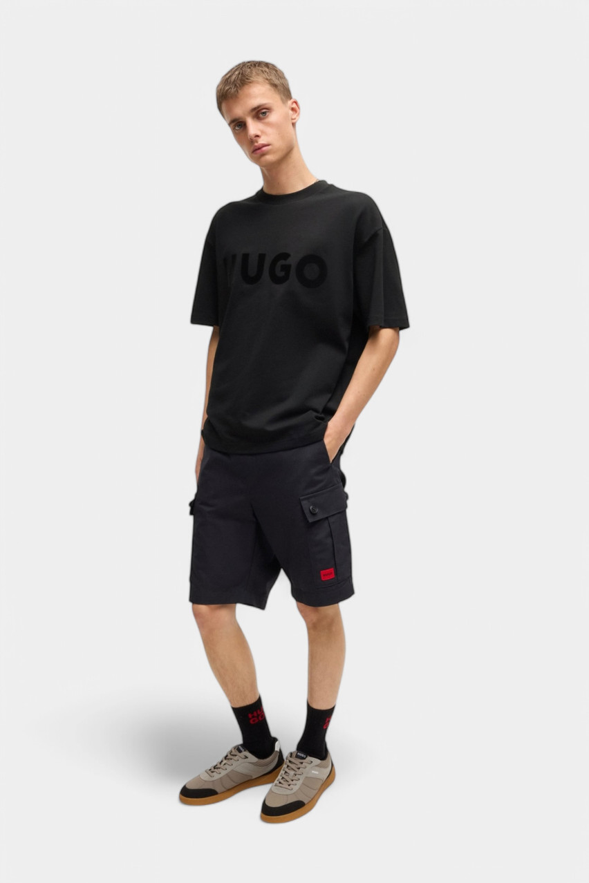 Черная оверсайз футболка Dinkee с логотипом в тон 50525765 001 HUGO