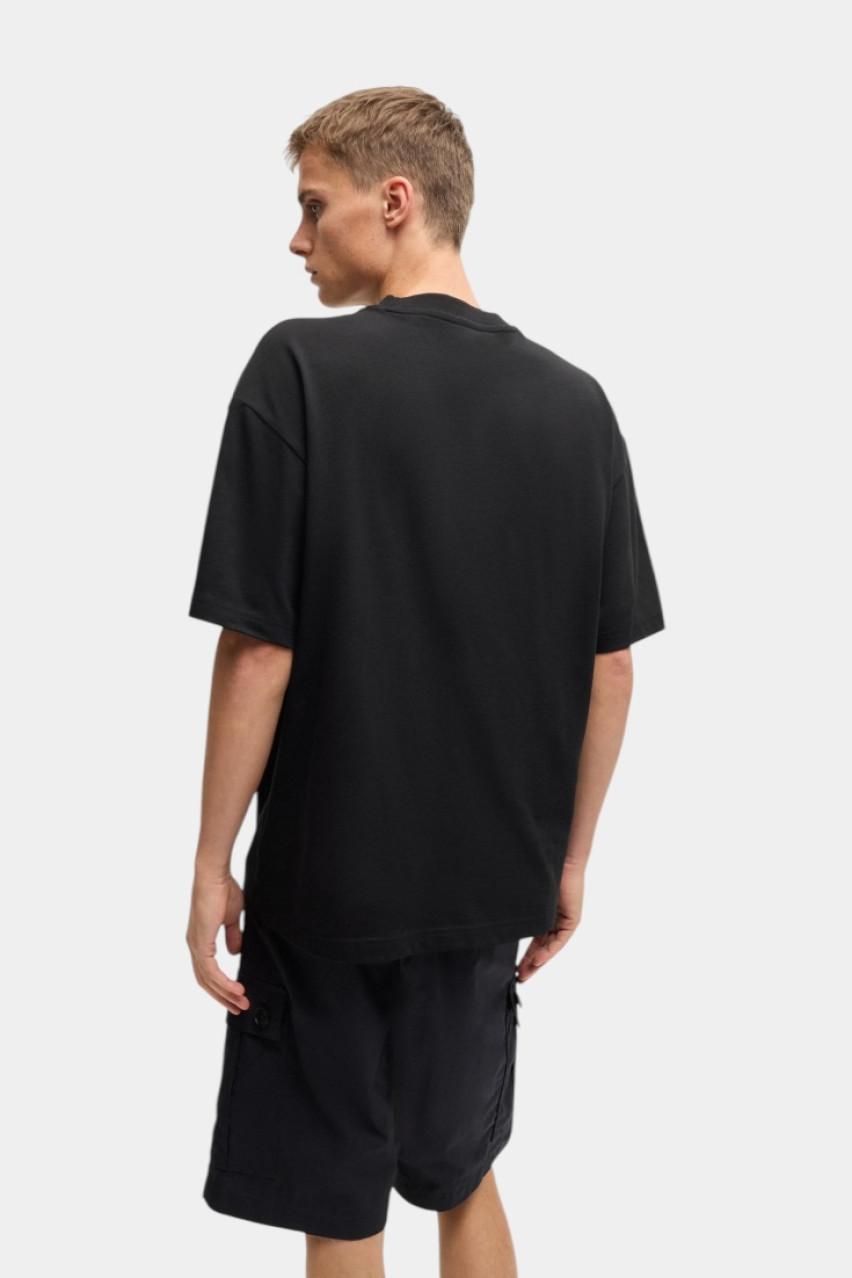 Черная оверсайз футболка Dinkee с логотипом в тон 50525765 001 HUGO