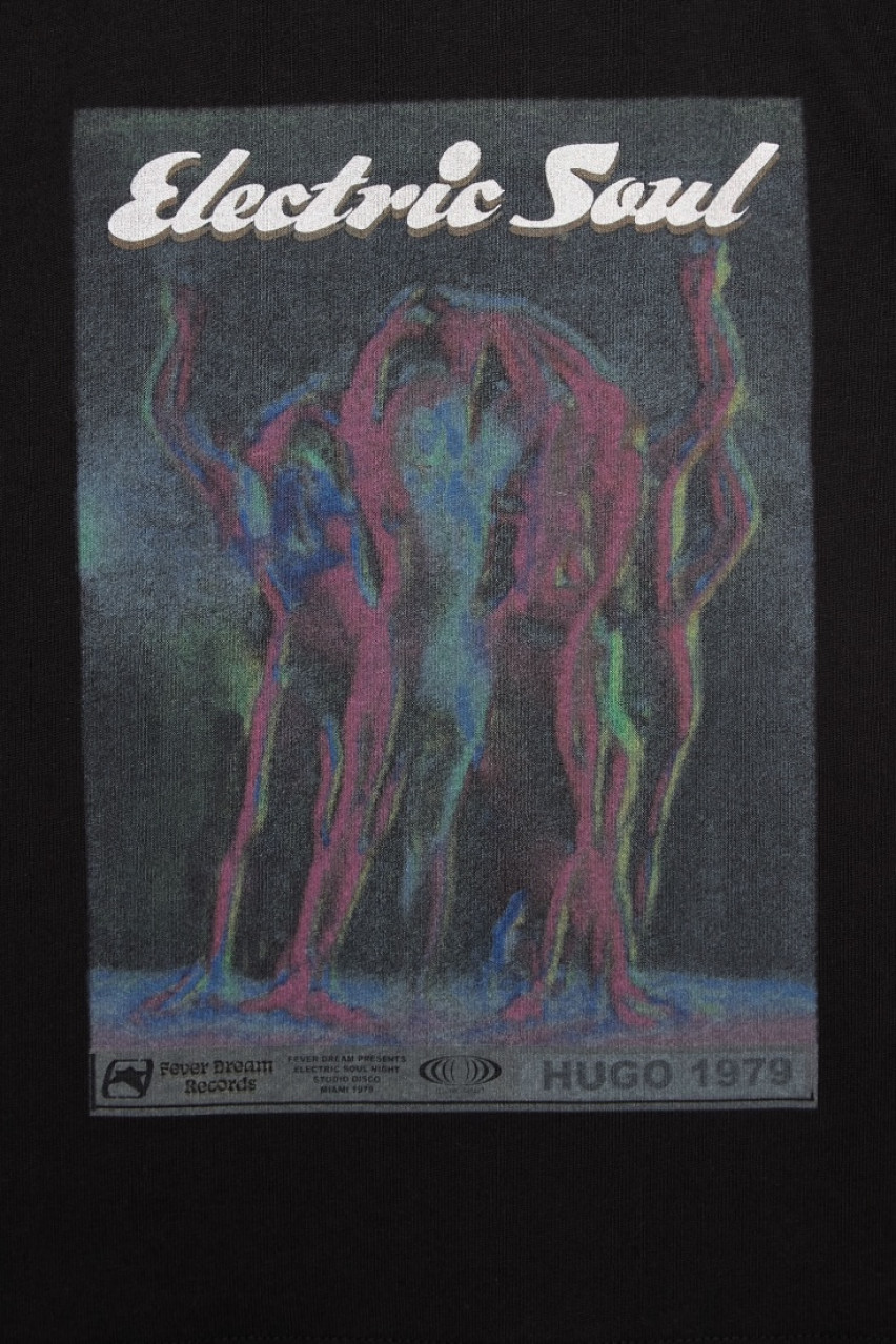 Чорна вкорочена футболка Cropped Tee_11 з принтом 50540927 002 HUGO