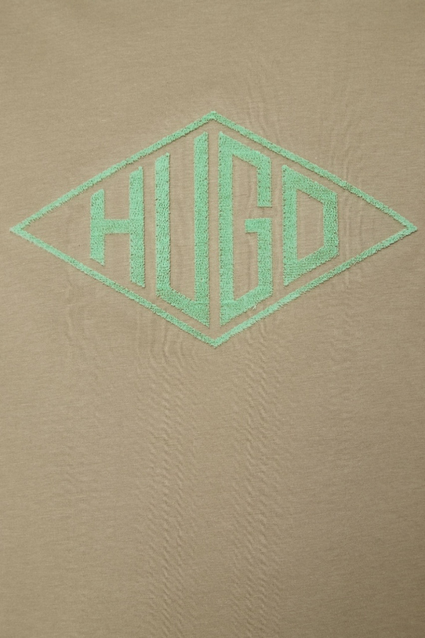 Бежева футболка Dalendi з вишитим логотипом 50534934 219 HUGO