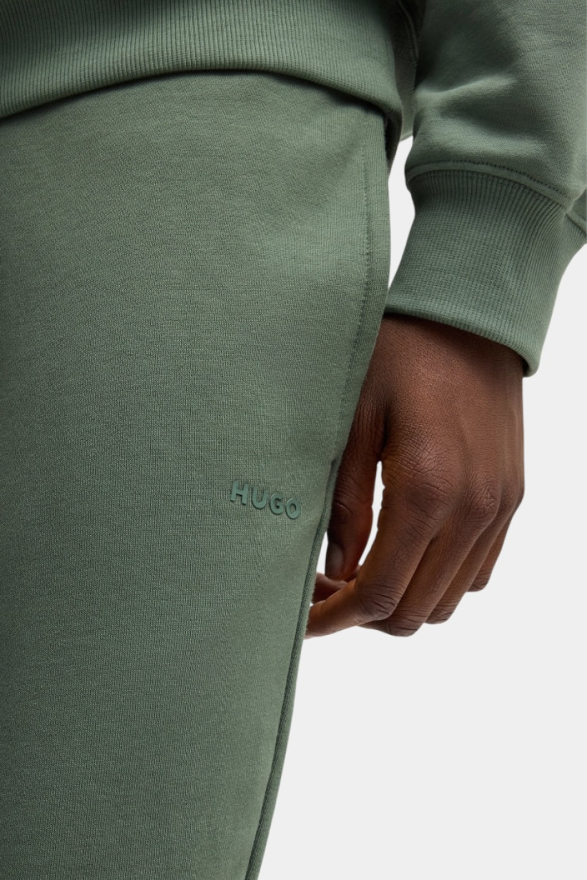 Зеленые хлопковые спортивные штаны Dayote232 с логотипом в тон 50489617 343 HUGO