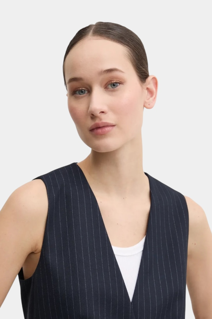 Темно-синя класична жилетка Aumara-2 в дрібну смужку 50536433 961 HUGO