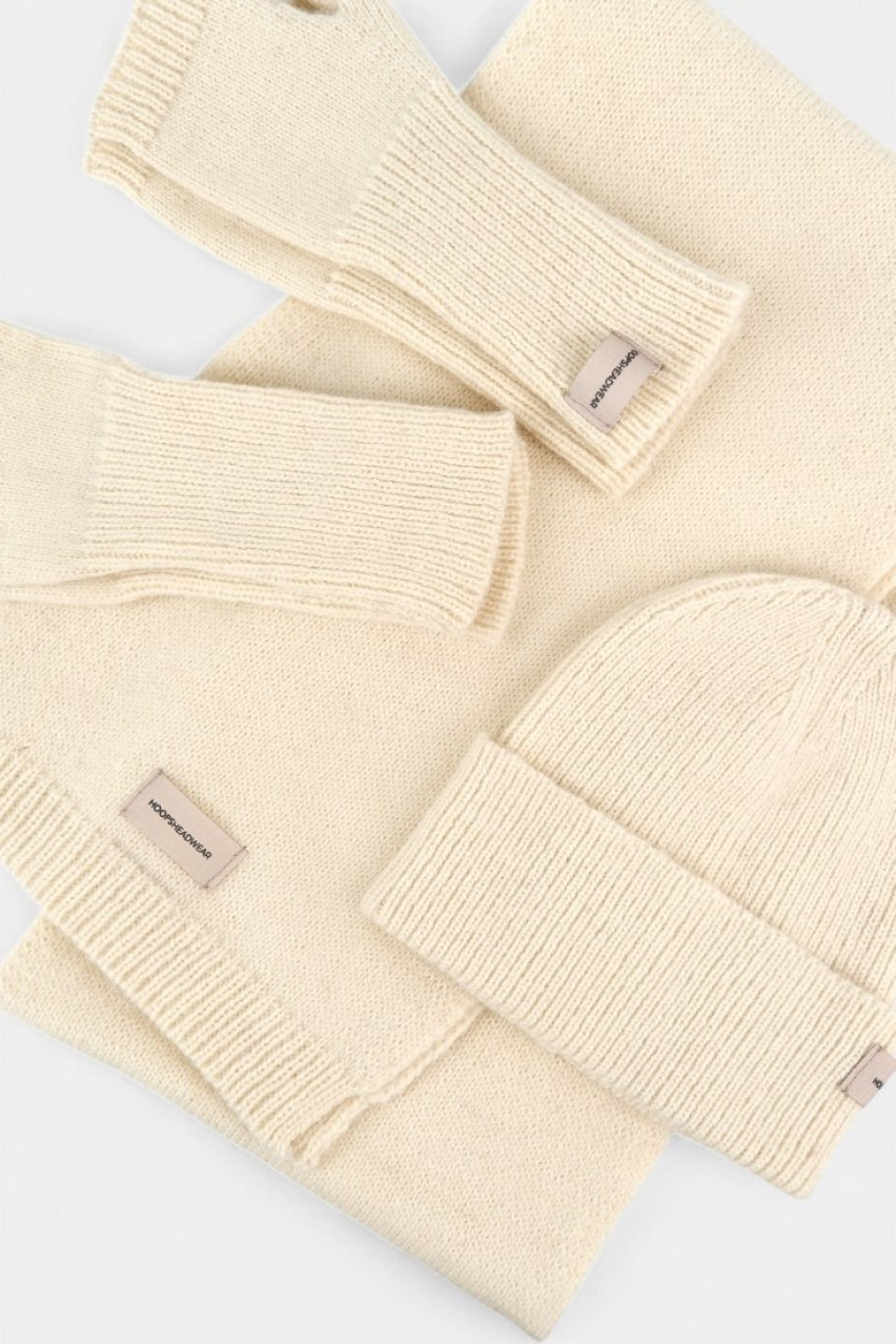 Молочный набор из шерсти альпаки: шапка, шарф, митенки HOOPS