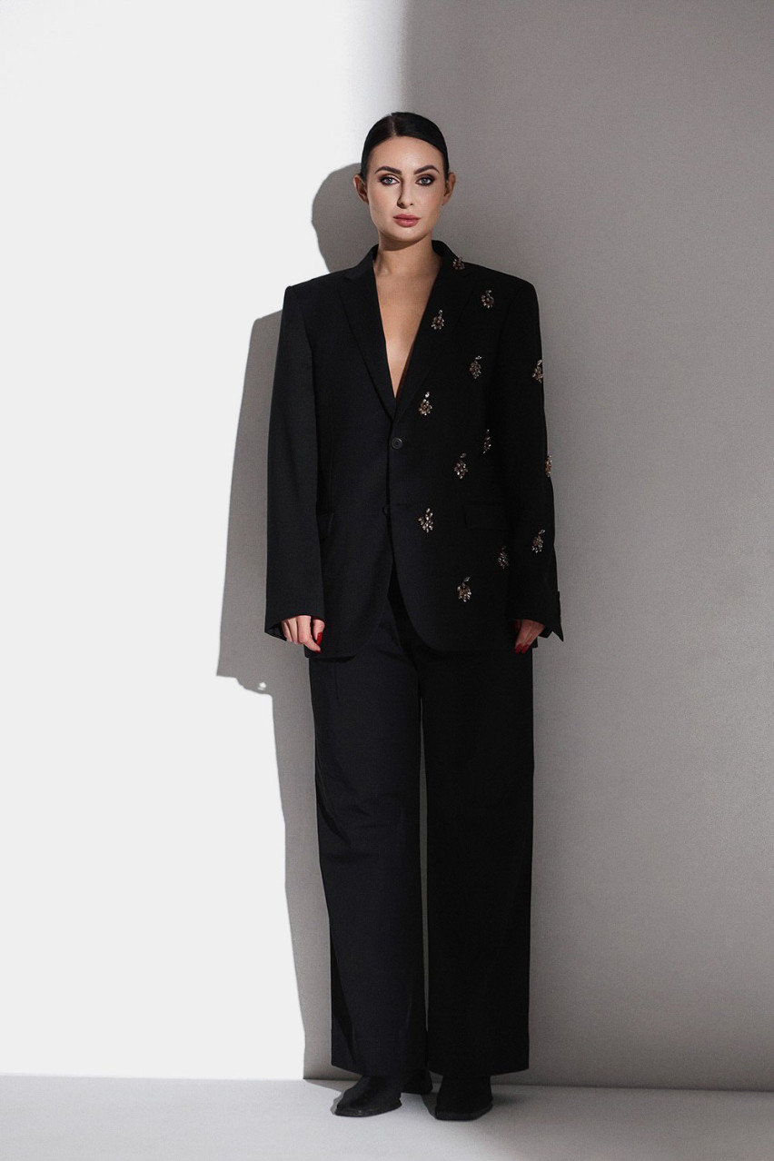 Черный жакет Khmil JJSQUEE