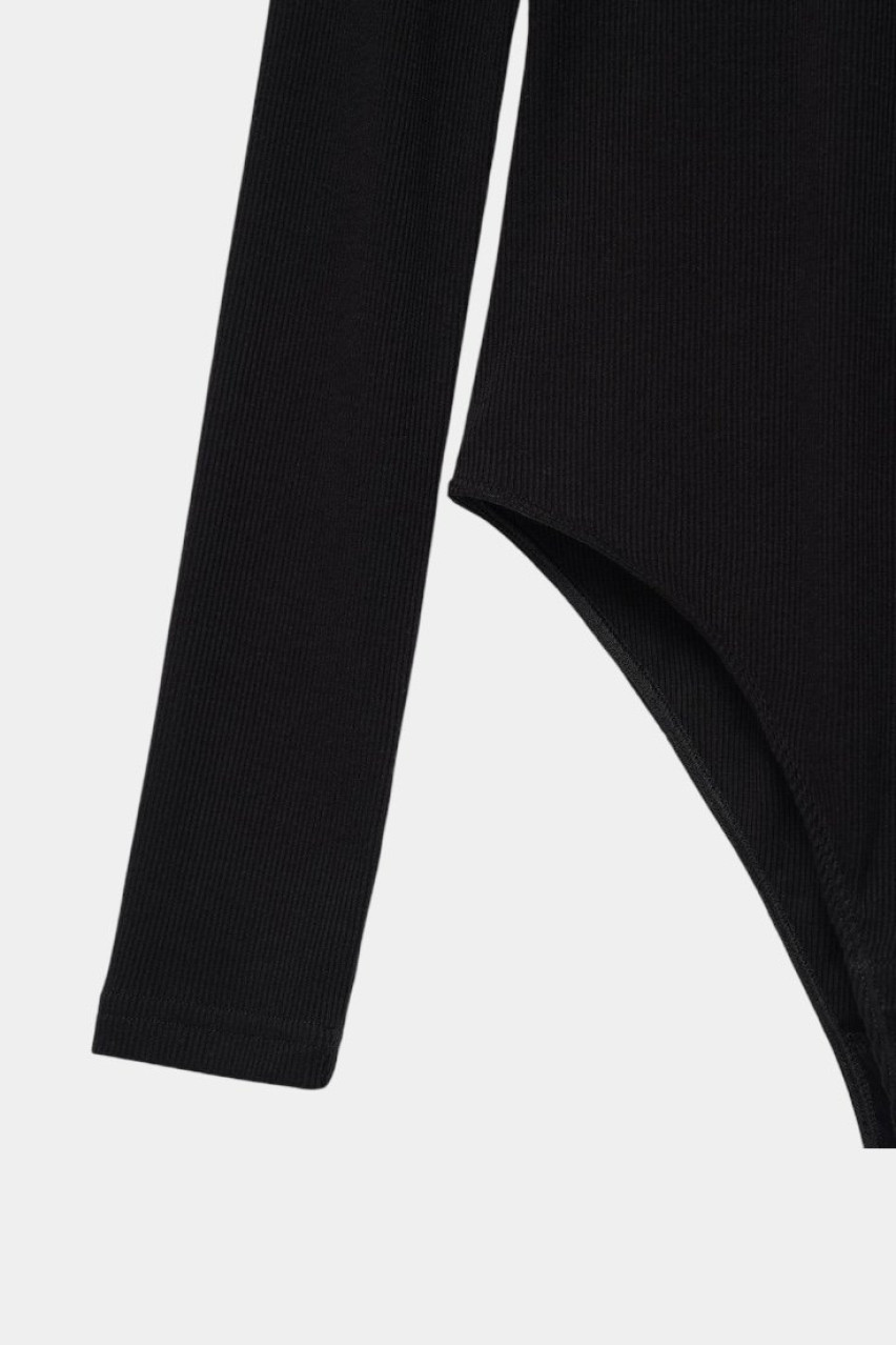 Чорне боді в рубчик 8140801 JUL