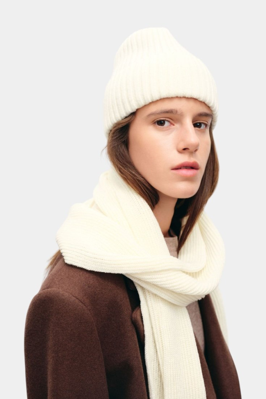 Молочна шапка 591211 JUL