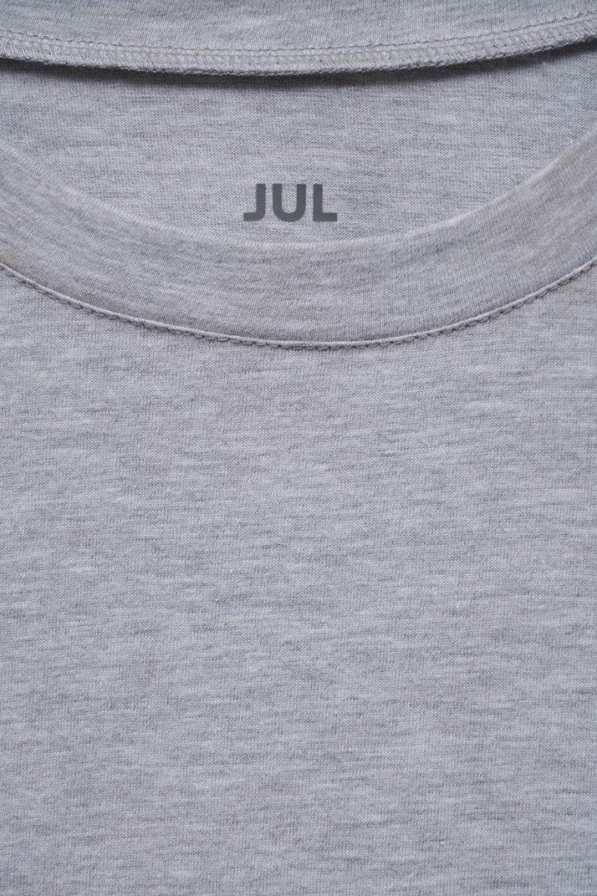 Сірий базовий лонгслів 365503 JUL