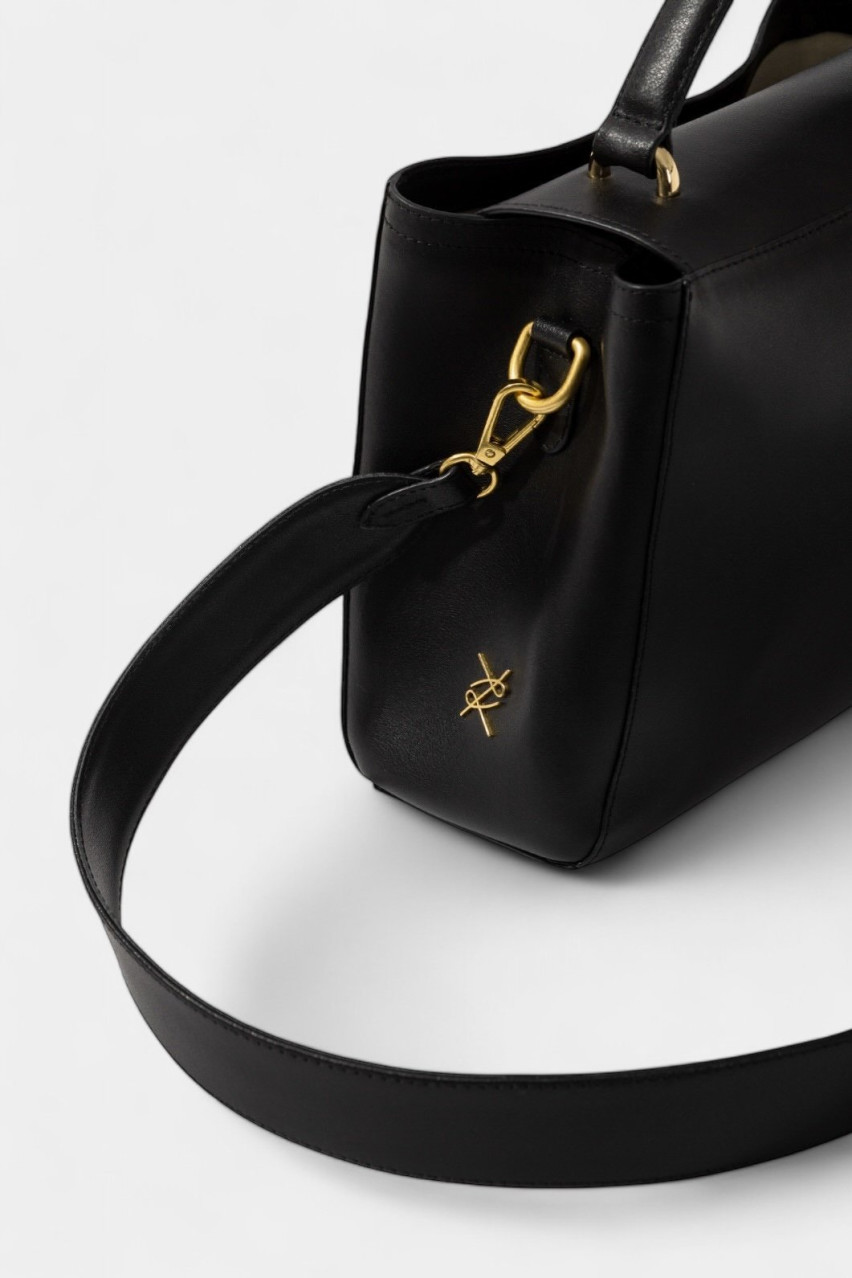 Чёрная сумка Erna Soft New Kachorovska