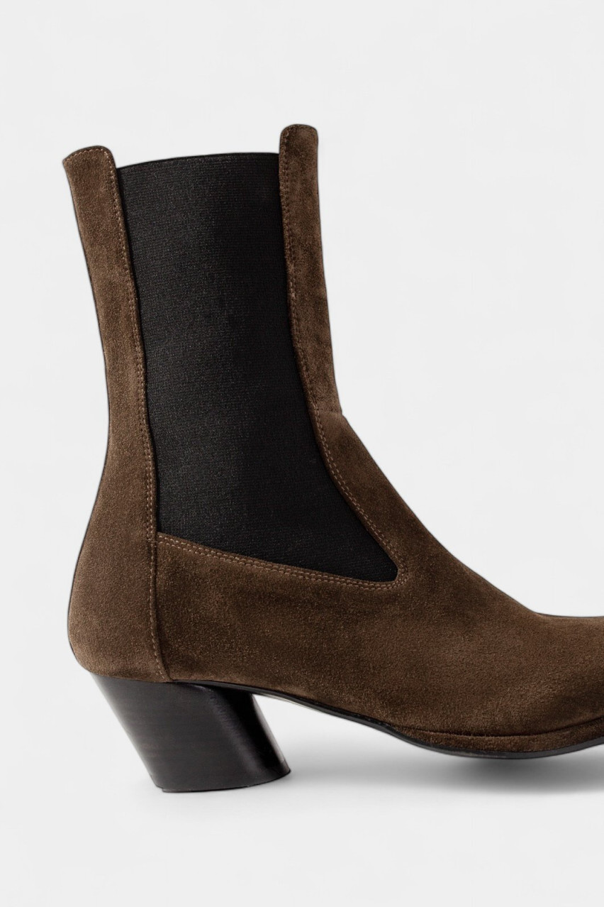 Коричневые челси Ricardo BO2244312002 Kachorovska (замша)