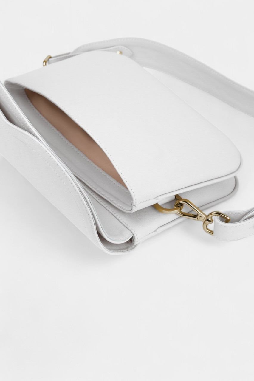 Белая сумка Saddle 2 Kachorovska