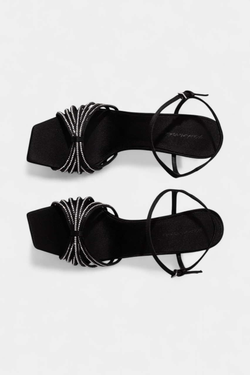Чёрные босоножки Julie Crystal Kachorovska