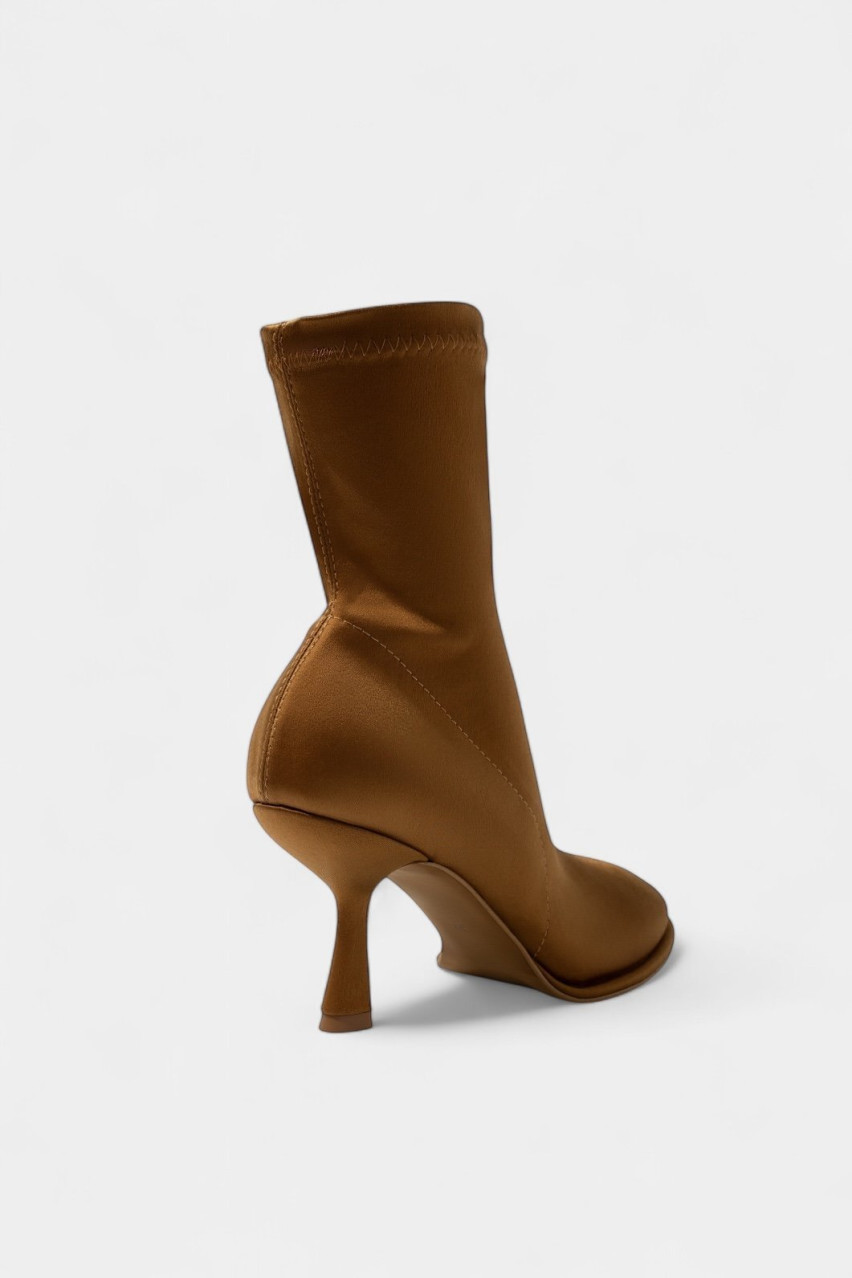 Коричневые ботильоны Blanca Kachorovska