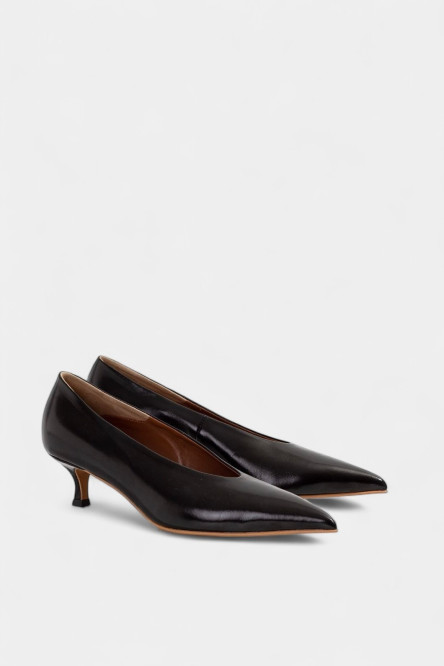 Черные туфли Camille Kitten Heel