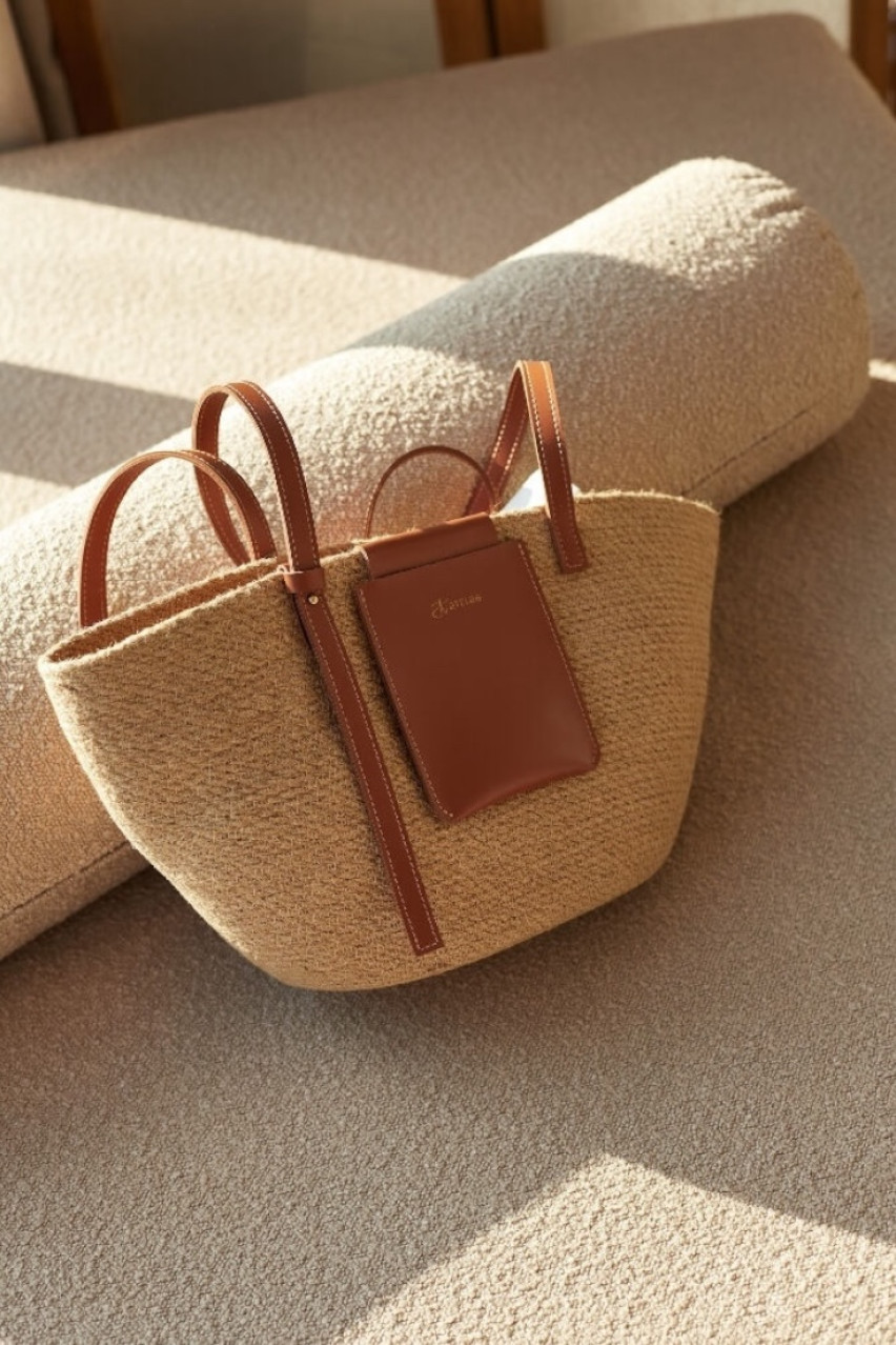 Песочная соломенная сумка с коричневыми кожаными вставками KateLab