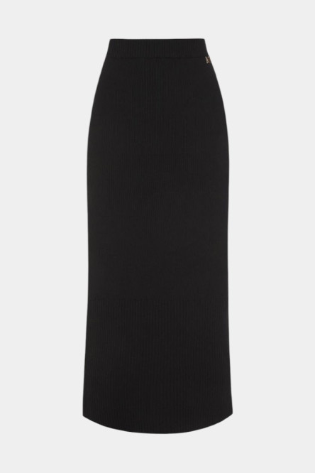 Чорна вʼязана спідниця