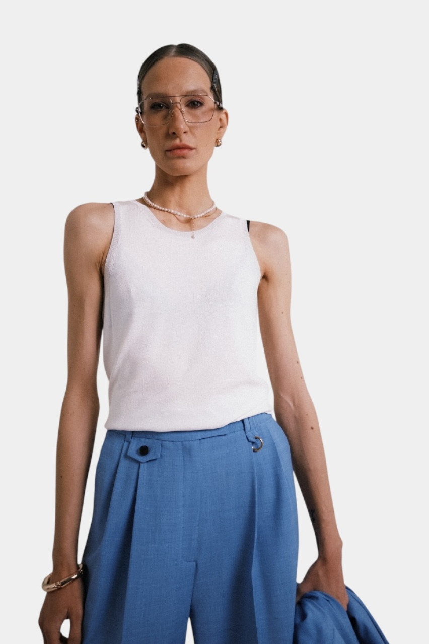 Біла вʼязана майка з відкритою спиною TSS250008 KATERINA KVIT