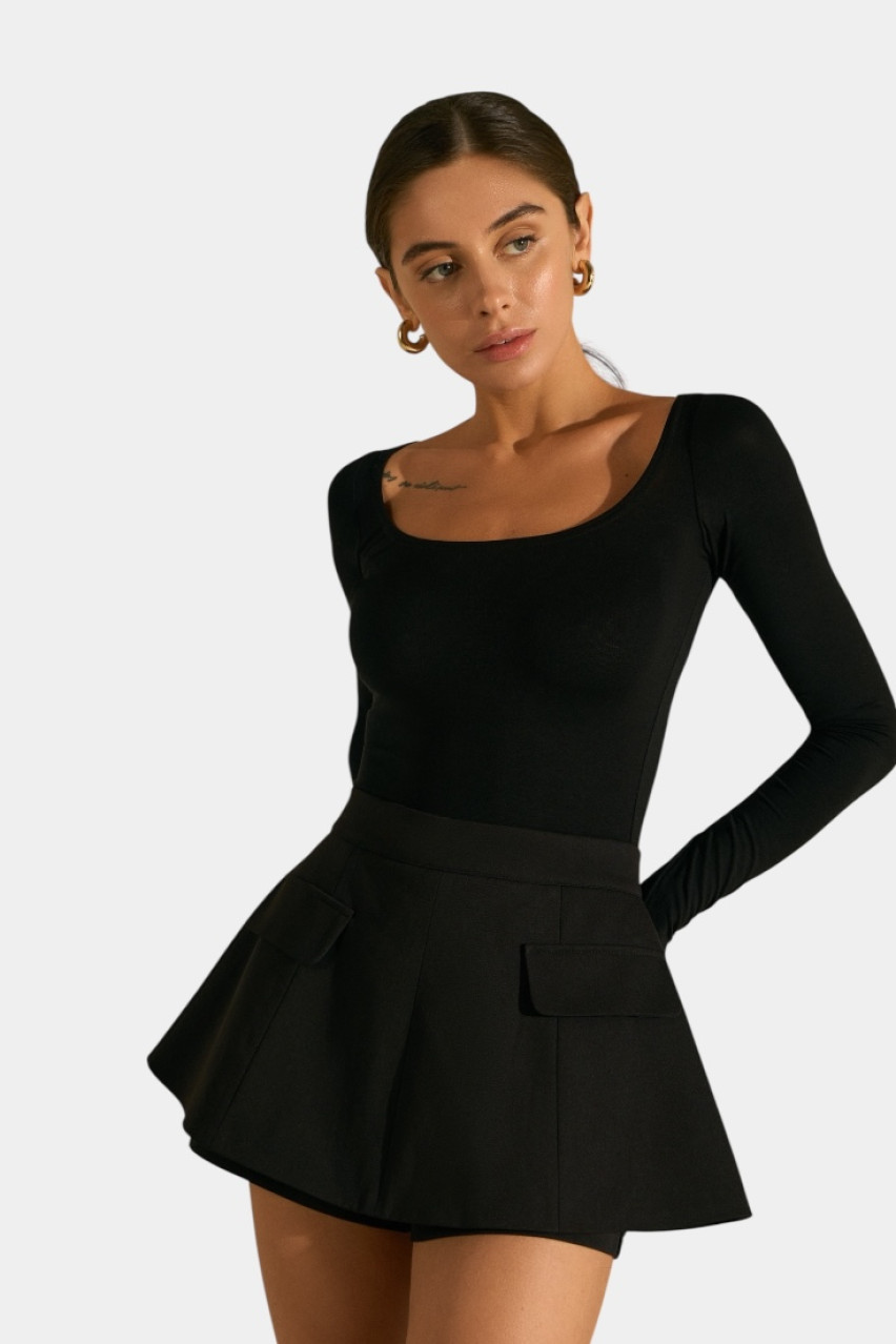 Черная юбка-шорты с клапанами 278/291 LACY HEARTS