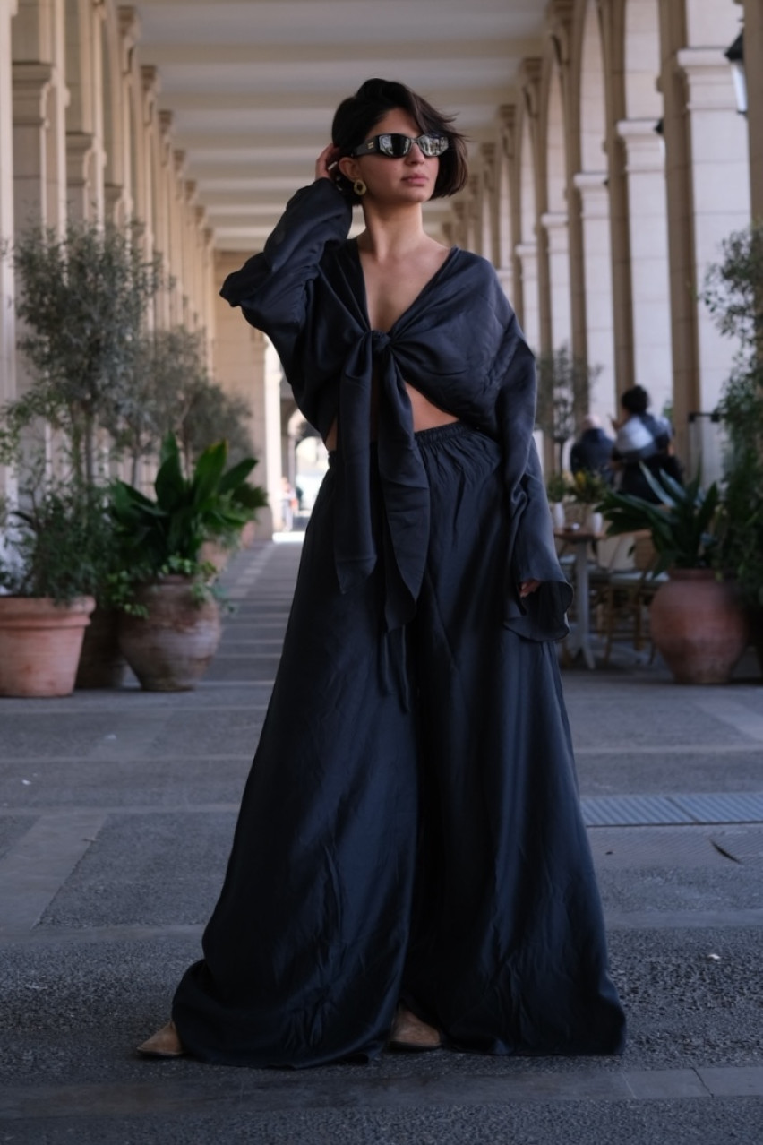 Графітовий костюм La Fleur з топом та брюками LALOCA