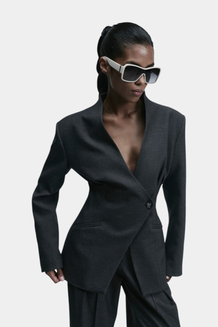 Сірий асиметричний жакет