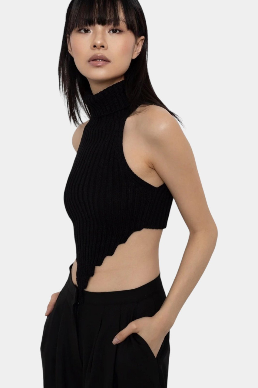 Чорний вʼязаний топ Queen LUKAVA