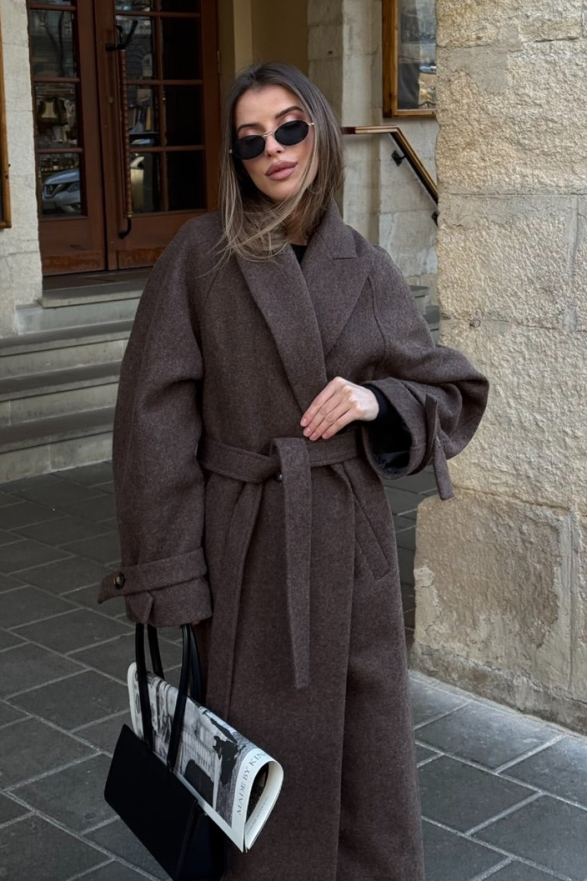 Шоколадное двубортное пальто LUKAVA