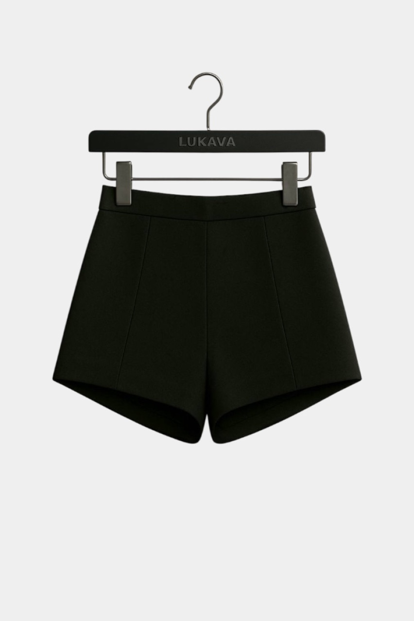 Черные минишорты LUKAVA