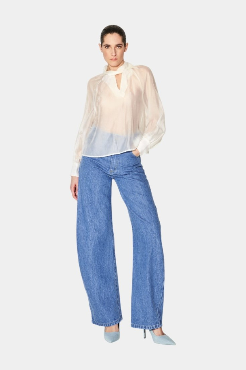 Молочная блуза с V-образным вырезом LC240495 LUMINA