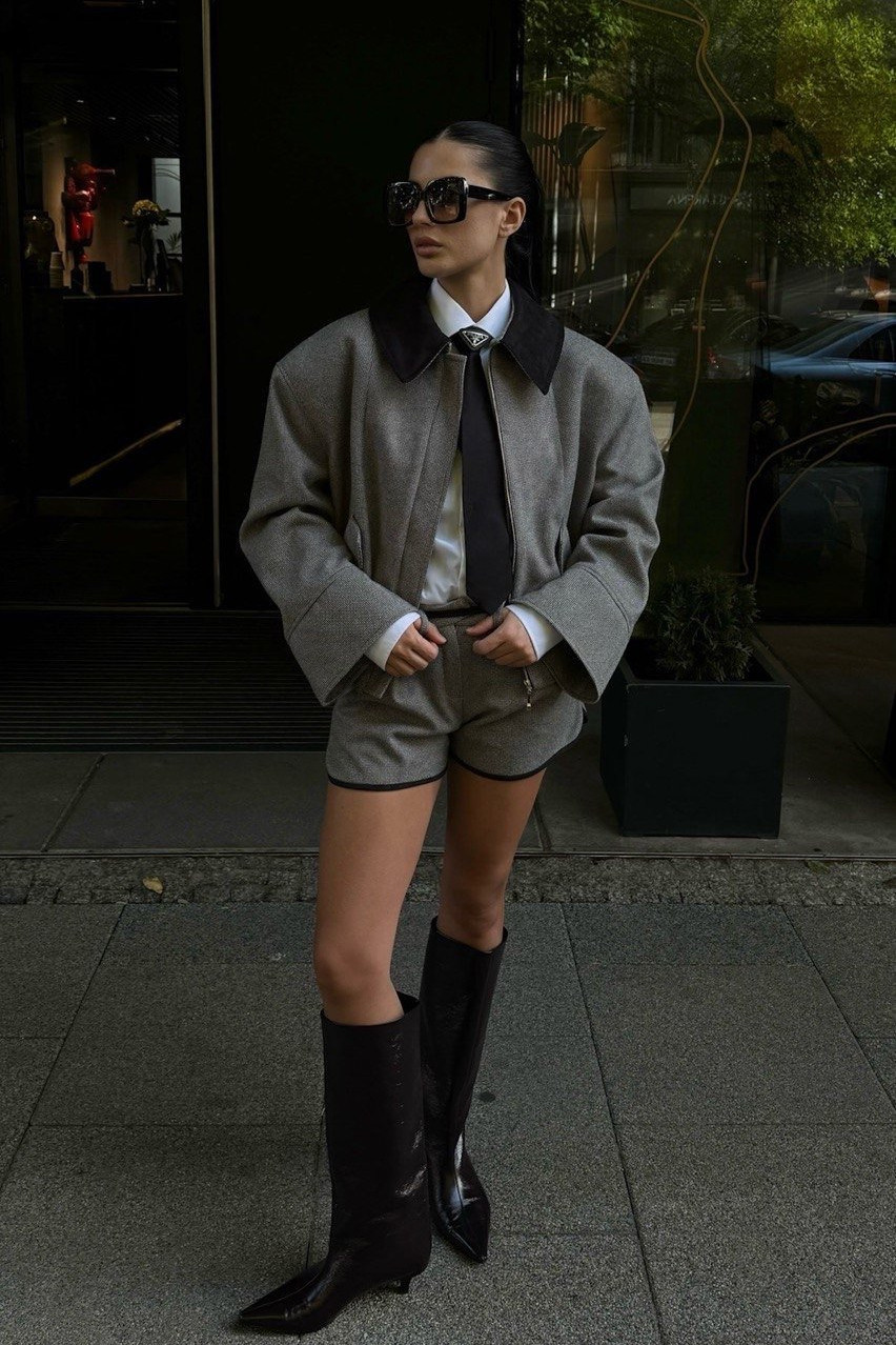 Сірі вовняні шорти LIBERTY